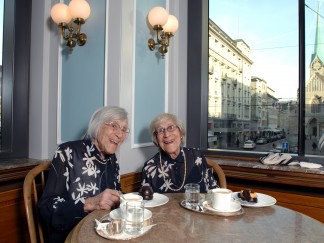 101 jährige Zwillinge