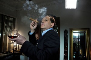 Mord_hinterm_Vorhang003